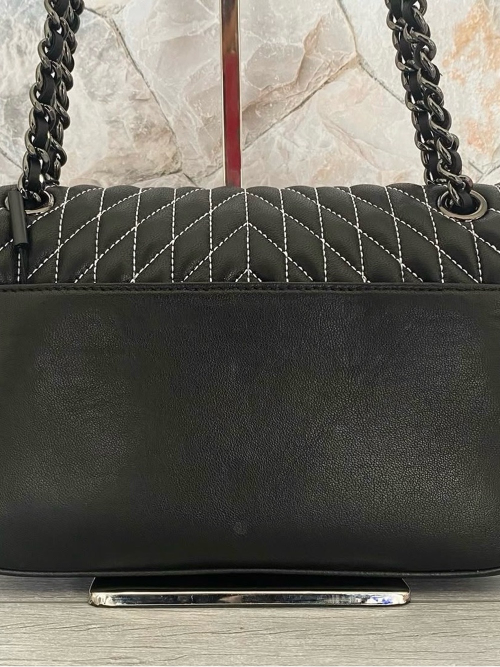 Karl Lagerfeld Agyness Black Quilted Shoulder Bag with White 'KARL' Applique - Picture 3 of 7